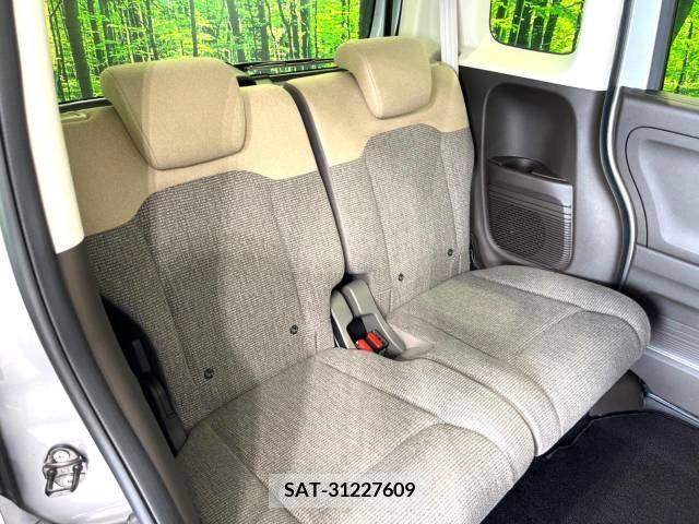 Honda N BOX 2022-06 364458-9