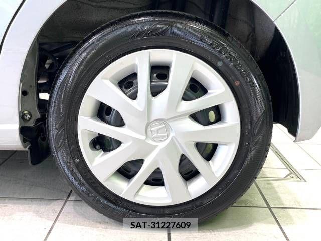 Honda N BOX 2022-06 364458-13