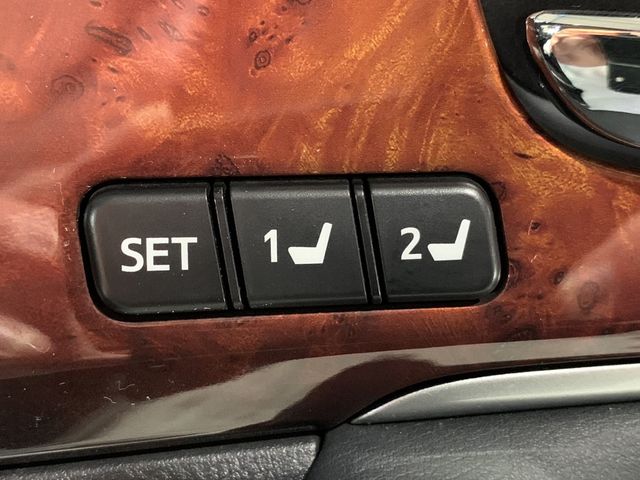 Toyota CROWN MAJESTA 2014-01 20077-24