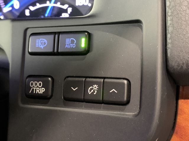 Toyota CROWN MAJESTA 2014-01 20077-17
