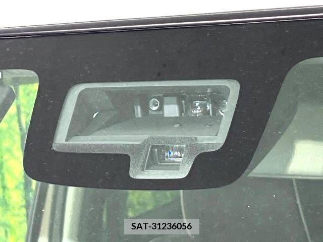 Suzuki X BEE 2018-10 290290-2