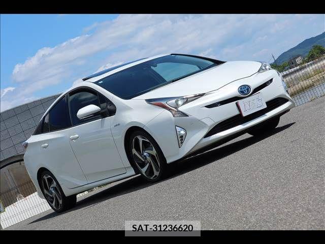 Toyota PRIUS 2017-01 366699-5