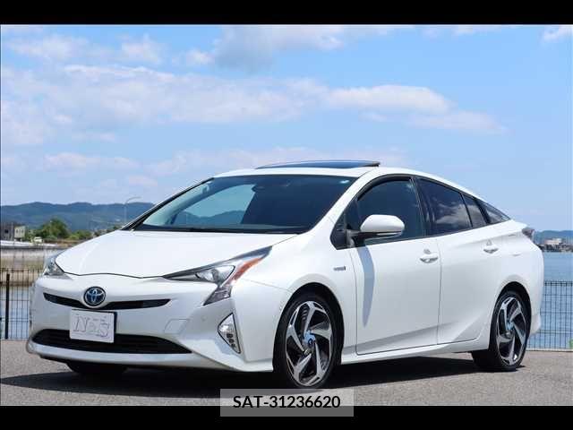 Toyota PRIUS 2017-01 366699-0