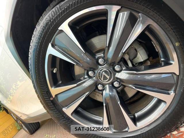 Lexus UX 2019-08 275911-13