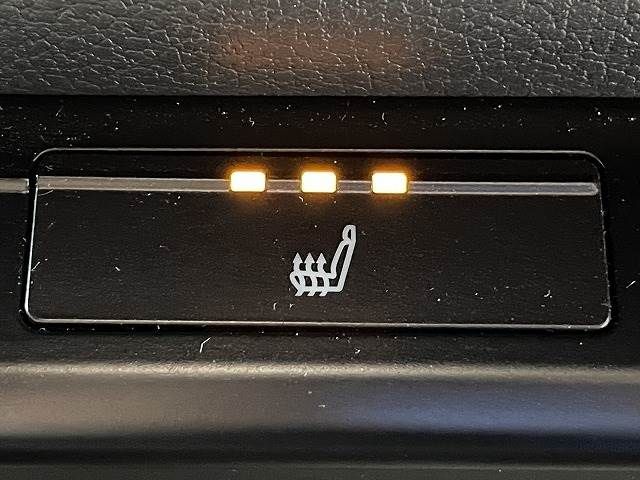 Lexus UX 2020-08 19265-9