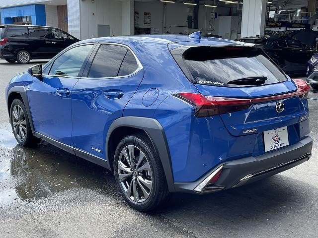 Lexus UX 2020-08 19265-14