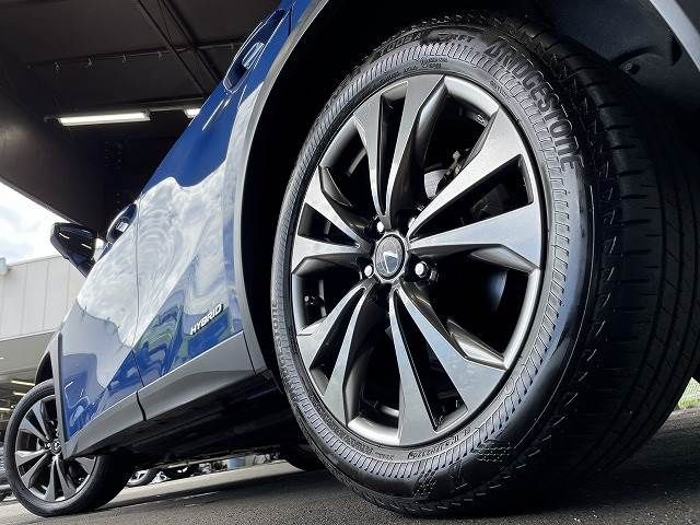 Lexus UX 2020-08 19265-18