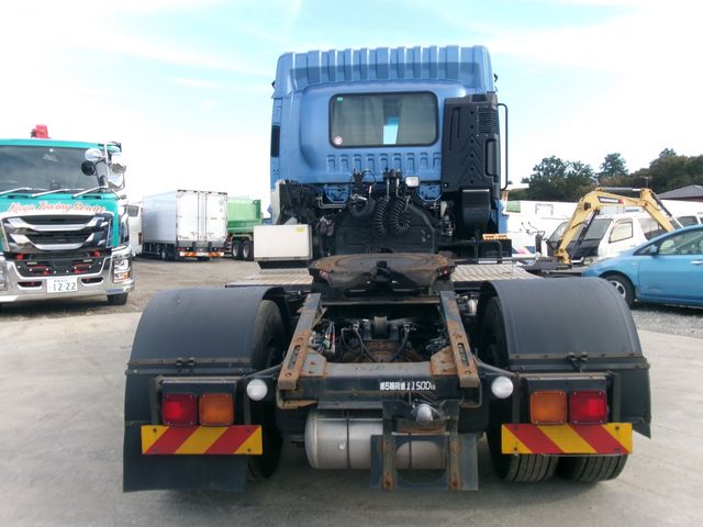 Isuzu GIGA 2018-02 20695-6