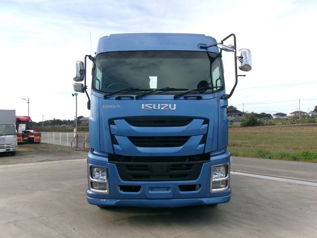 Isuzu GIGA 2018-02 20695-1