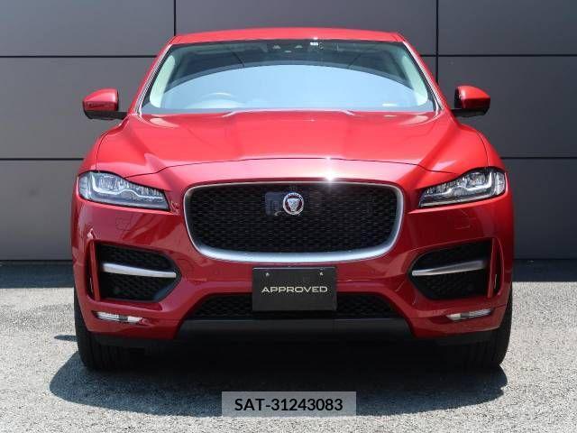 Jaguar F-PACE 2017-11 207048-16
