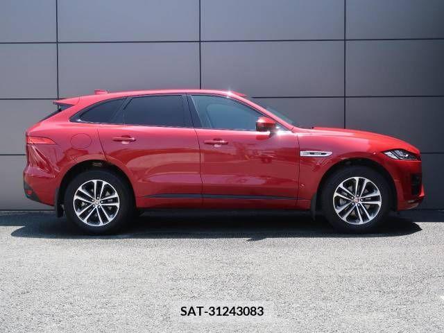 Jaguar F-PACE 2017-11 207048-15