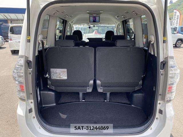 Toyota VOXY 2010-08 289443-16