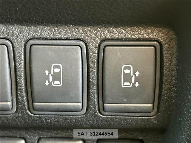 Nissan ELGRAND 2013-04 297110-5
