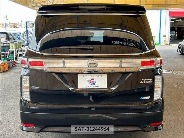Nissan ELGRAND 2013-04 297110-18