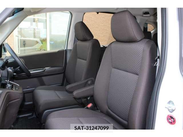 Honda FREED 2022-10 302949-10