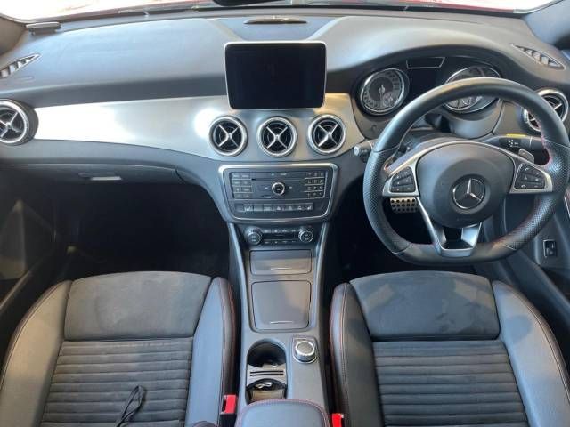 Mercedes Benz CLA-CLASS 2016-01 180814-1