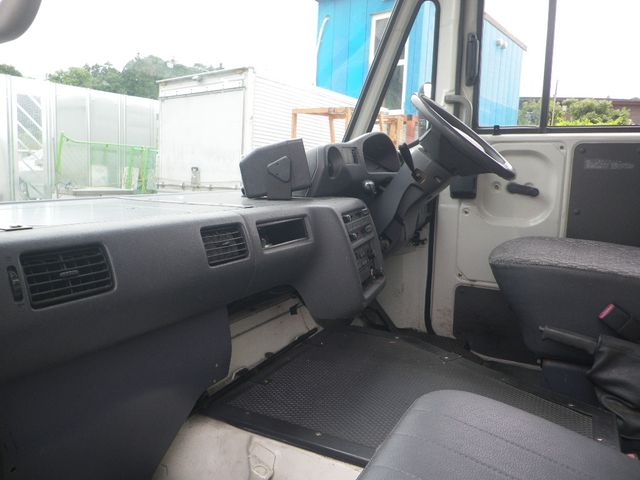 Toyota QUICK DELIVERY 2002-03 2507-3