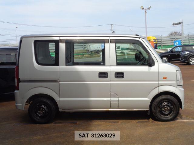 Suzuki EVERY 2008-04 246145-4
