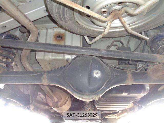 Suzuki EVERY 2008-04 246145-17