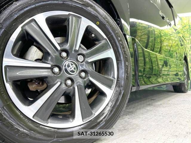 Toyota VOXY 2019-03 223477-14