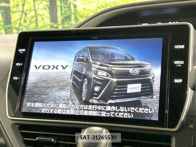 Toyota VOXY 2019-03 223477-3