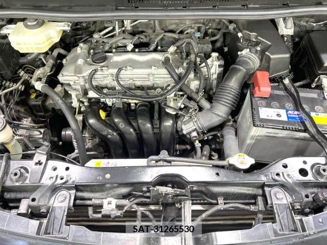 Toyota VOXY 2019-03 223477-18