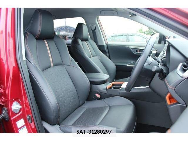 Toyota RAV4 2019-04 386678-13