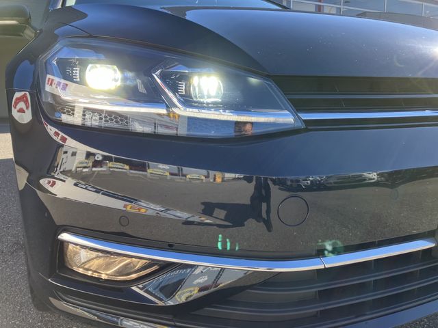 VolksWagen GOLF VARIANT 2019-09 181588-27