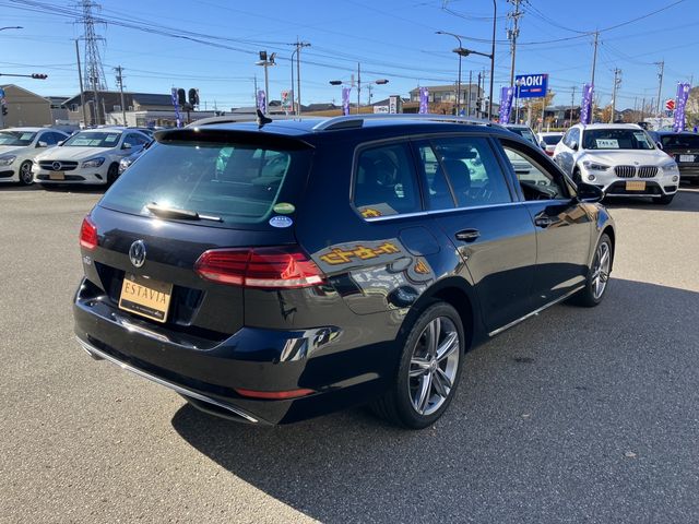 VolksWagen GOLF VARIANT 2019-09 181588-6