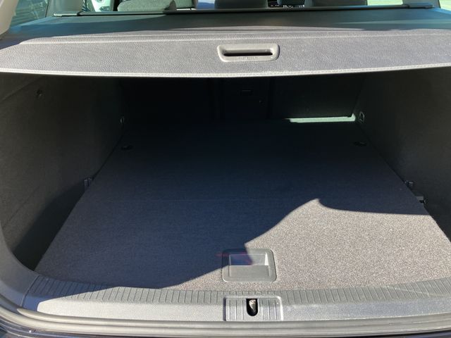 VolksWagen GOLF VARIANT 2019-09 181588-13