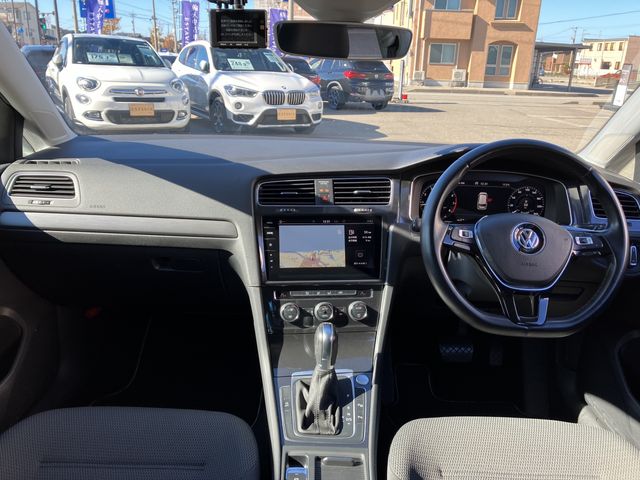 VolksWagen GOLF VARIANT 2019-09 181588-1