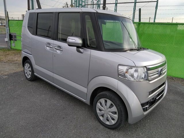 Honda N BOX 2016-04 190504-0