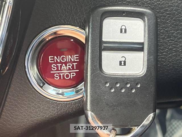 Honda VEZEL 2014-08 369911-6
