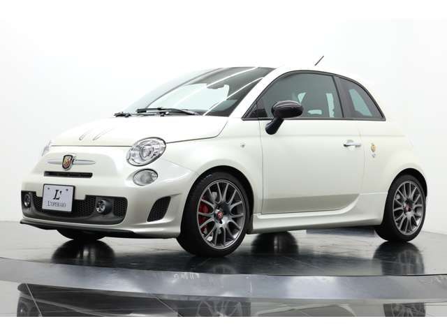 Abarth 695 2012-10 191377-16