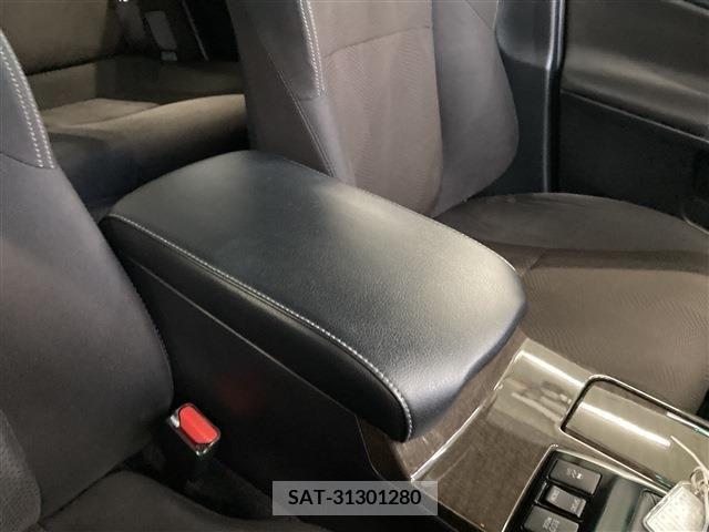 Toyota MARK X 2014-10 381422-26