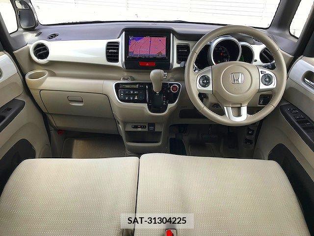 Honda N BOX 2016-10 306822-1