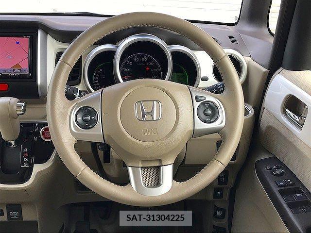 Honda N BOX 2016-10 306822-13