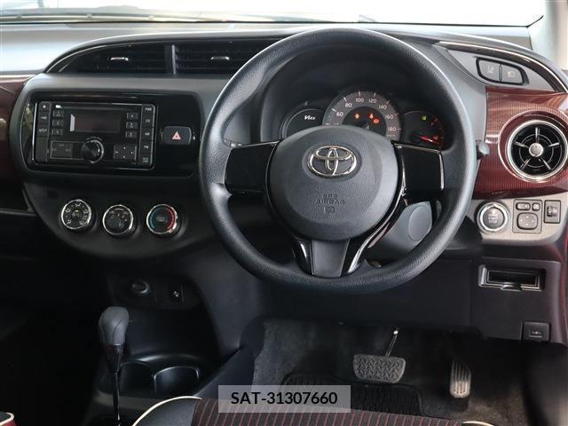 Toyota VITZ 2017-04 240276-1
