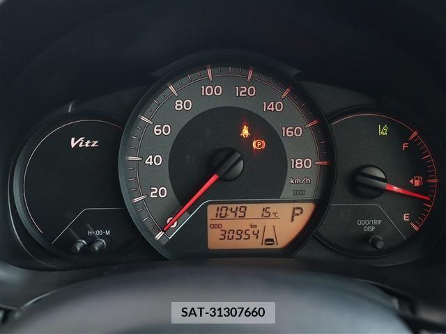 Toyota VITZ 2017-04 240276-7