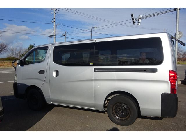 Nissan NV350 Caravan 2014-01 187659-4