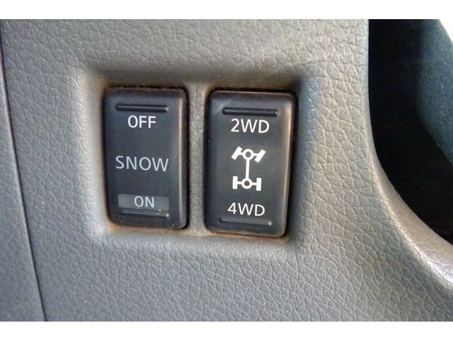 Nissan NV350 Caravan 2014-01 187659-11