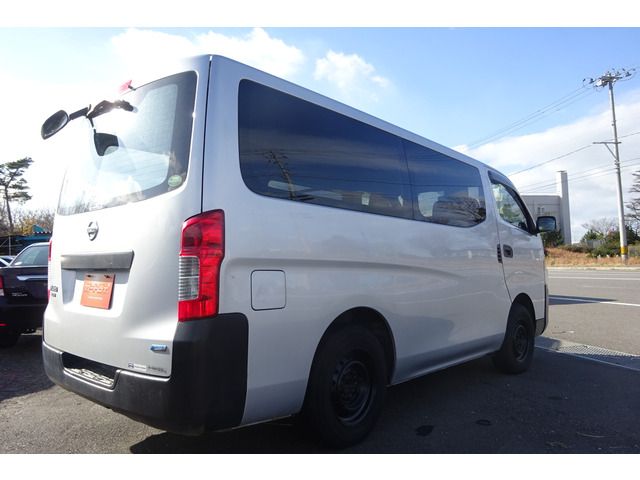 Nissan NV350 Caravan 2014-01 187659-7