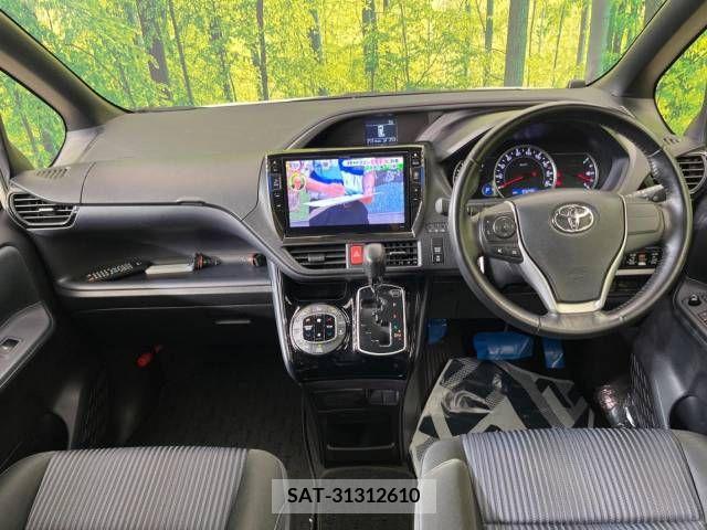 Toyota VOXY 2016-08 349600-1