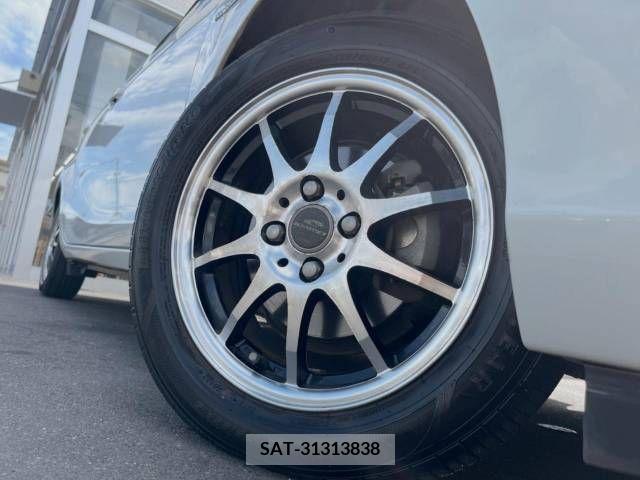 Toyota AQUA 2013-07 351865-13