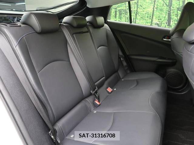 Toyota PRIUS 2015-12 209880-10
