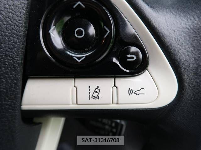Toyota PRIUS 2015-12 209880-4