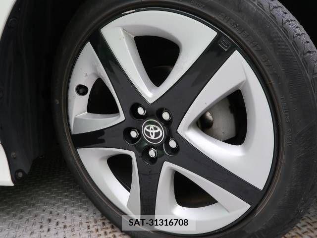 Toyota PRIUS 2015-12 209880-13