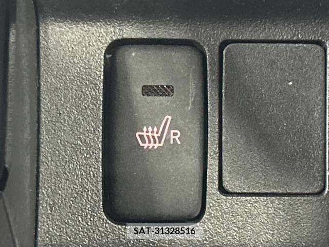Daihatsu WAKE 2019-10 242952-4