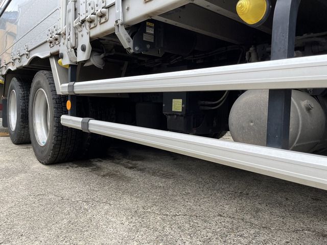 Hino PROFIA 2019-03 8728-14