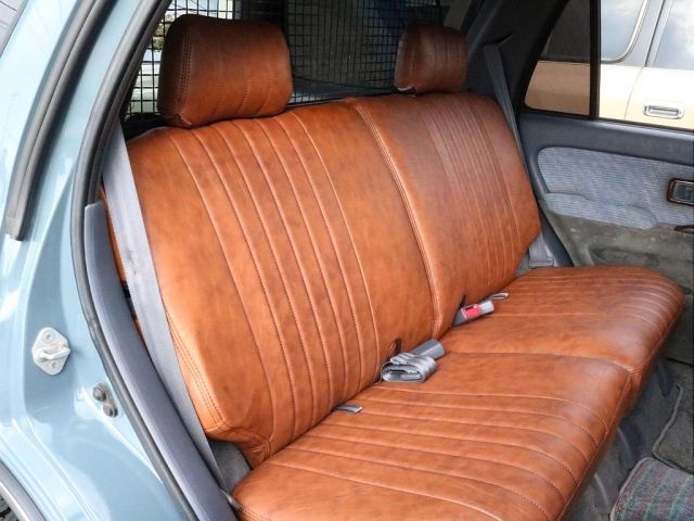 Toyota HILUX SURF 1996-01 8832-4